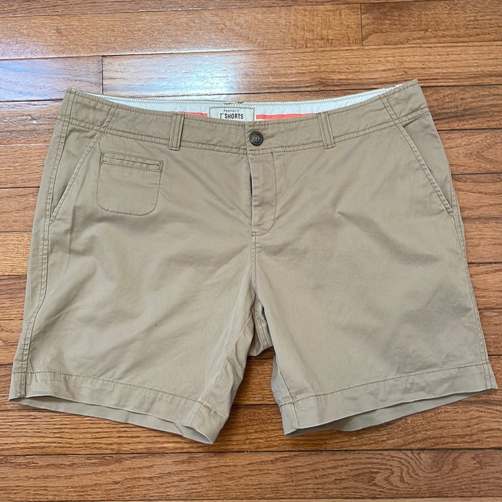 Old Navy Tan Chino Shorts
